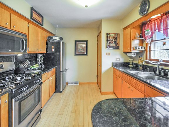 4th image of 6622 176th St