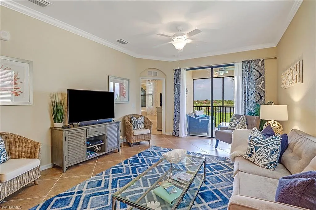 2 bed, 2.0 bath, 1107 sqft, $7,200 — Photo 4