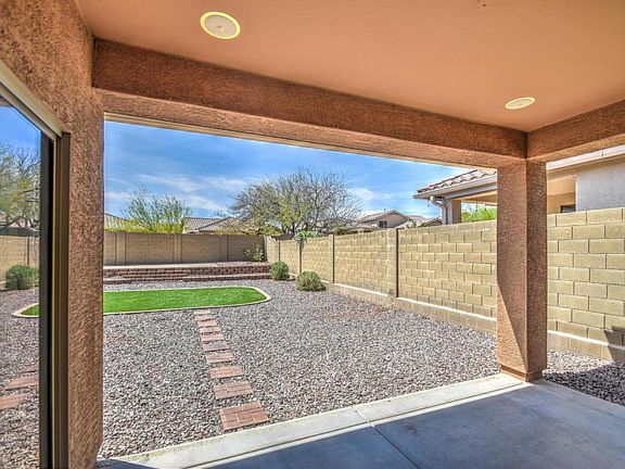 3rd image of 39810 N Thunder Hills Ln