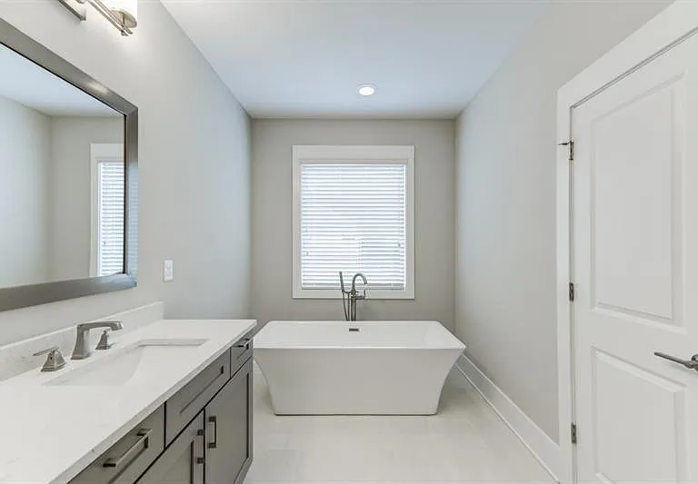 4304 Walsh Dr — Photo 20