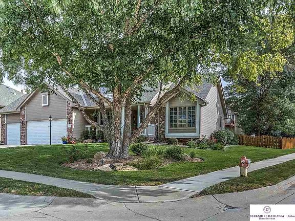 2nd image of 4107 N 159th Ave