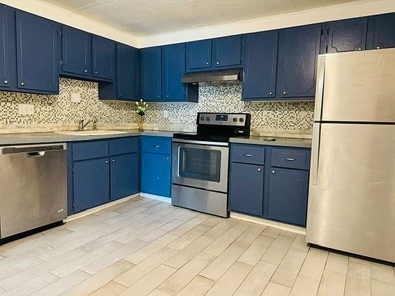 5th image of 53 Swanson Ct APT 16C