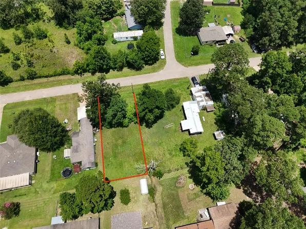 S Canyon Dr, Onalaska, TX 77360