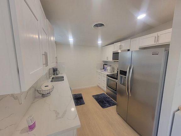 5th image of 6547 Persia Ave #A