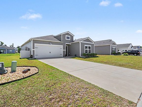 3rd image of 172 Fox Rae Dr.