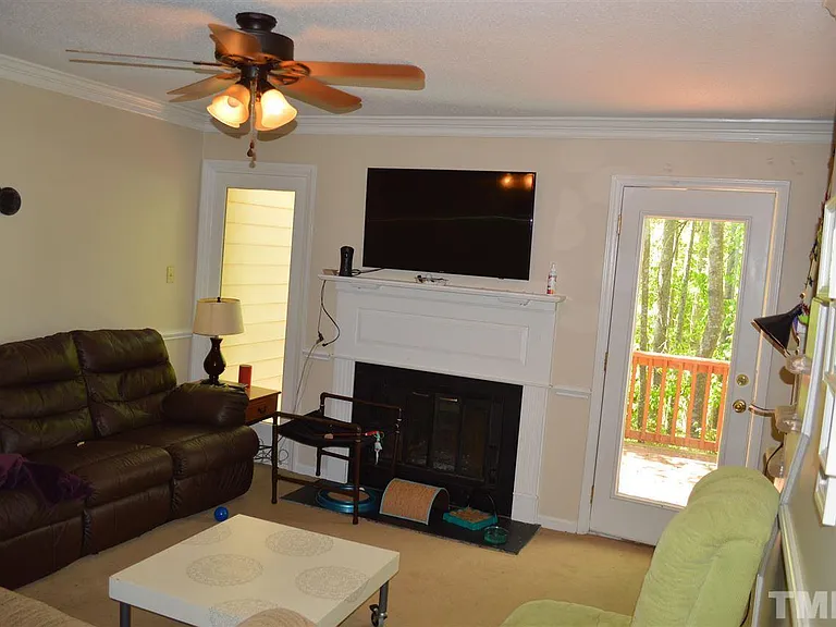 1945 Trexler Ct — Photo 8