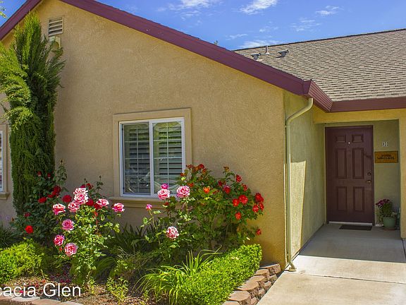 2nd image of 615 Acacia Way APT 22