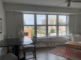 100 E Washington St APT 76, Greenville, SC 29601