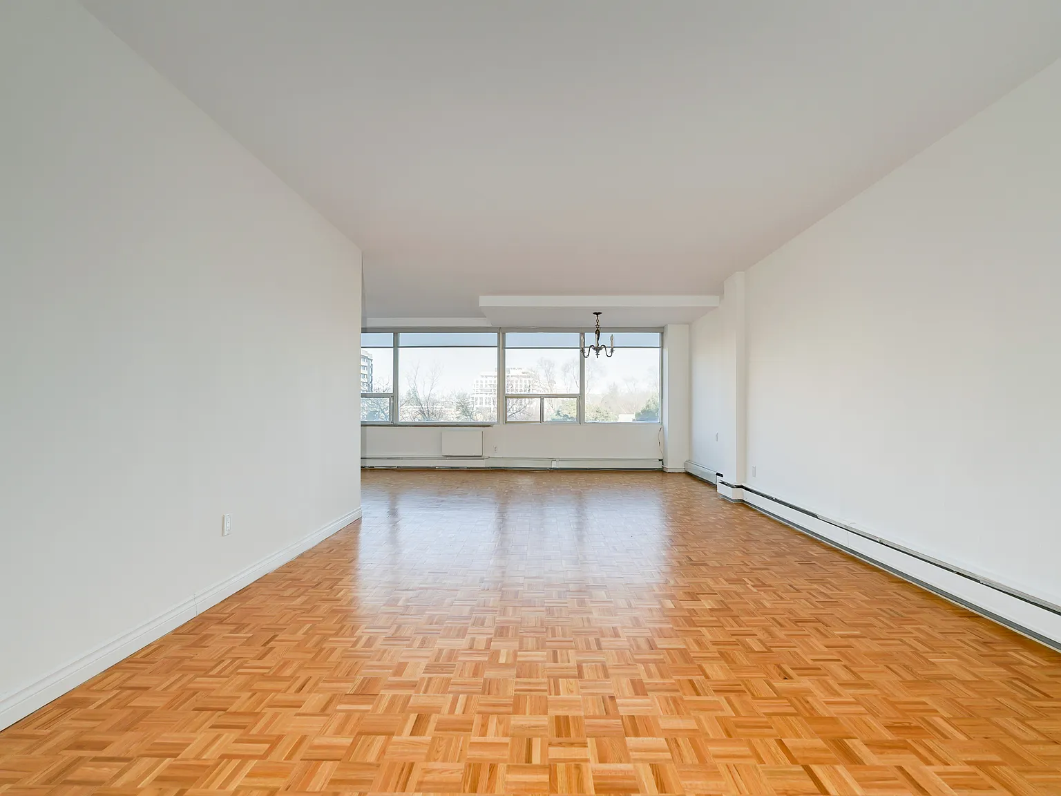 650 Briar Hill Avenue Toronto — Photo 4