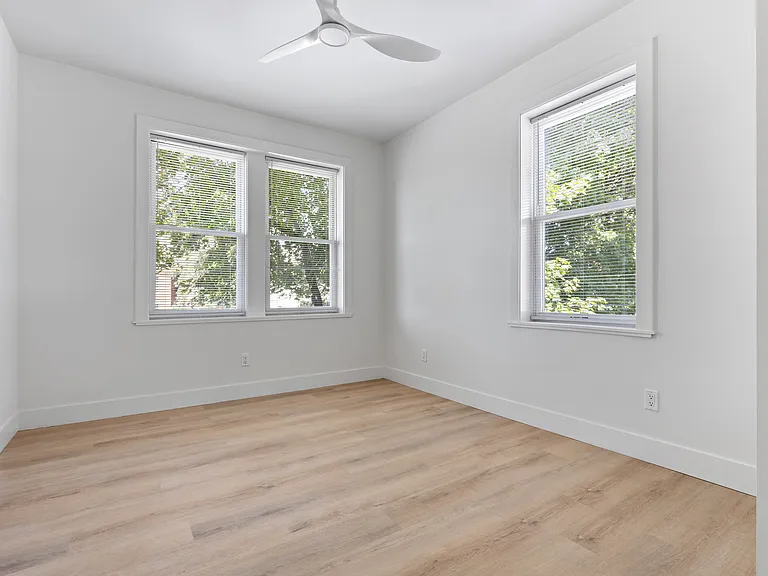 8 Kenwood St #12 — Photo 6