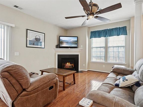 5th image of 104 Grant Court