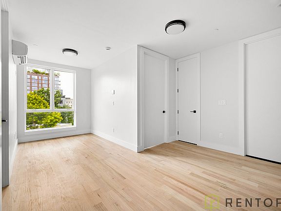 5th image of 22 Frost St #405