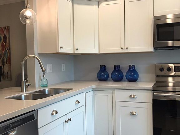 4th image of 4534 Shawnray Dr APT 97