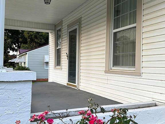 3rd image of 2970 Kynes St