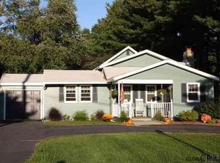 233 Valley Rd, Schenectady, NY 12309