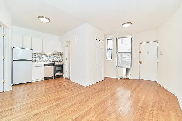 Rented by Living New York | media 10