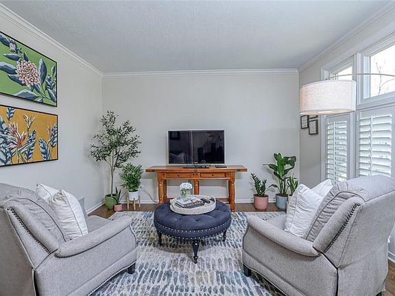 5th image of 12517 Catalina St