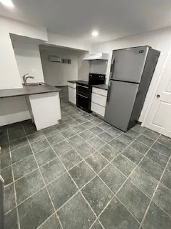 2 bed, 680 sqft, $1,800 — Photo 2