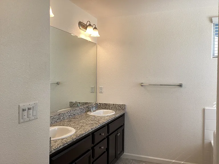 229 Sunset Dr S — Photo 13