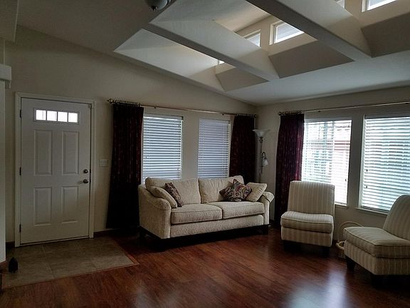 5th image of 808 Villa Teresa Way