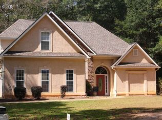 165 Bartlett Dr, Sharpsburg, GA 30277