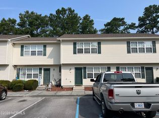 38 Pirates Cove Dr, Swansboro, NC 28584