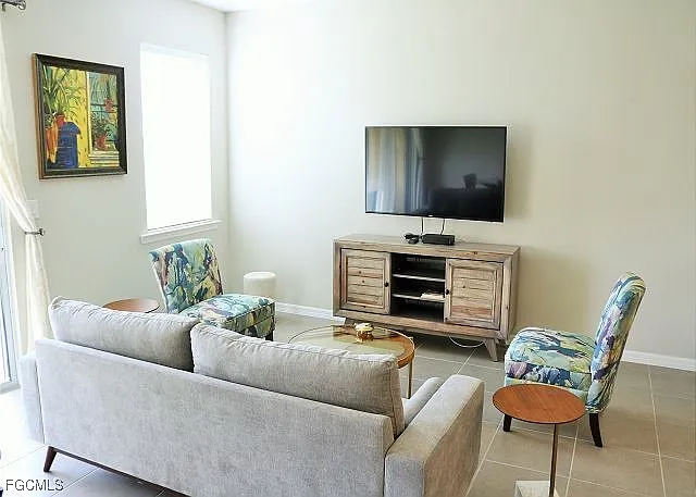 10850 Alvara Point Dr — Photo 3