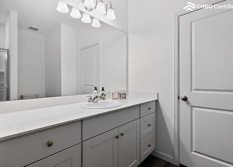 1052 Long Bay Ct — Photo 38