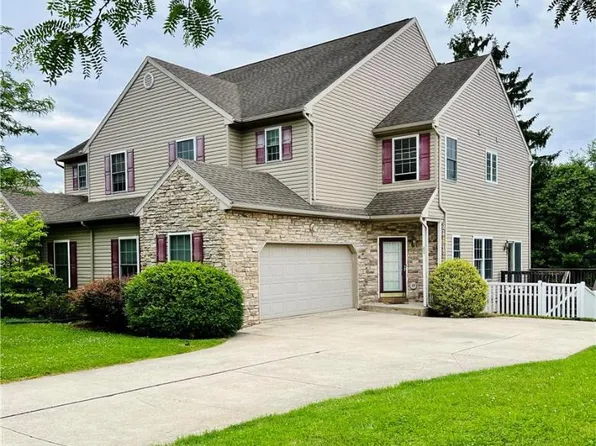80 Witman Dr, Breinigsville, PA 18031