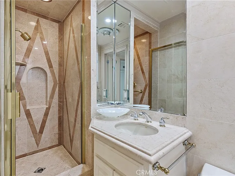 1424 N Crescent Heights Blvd #20 — Photo 24