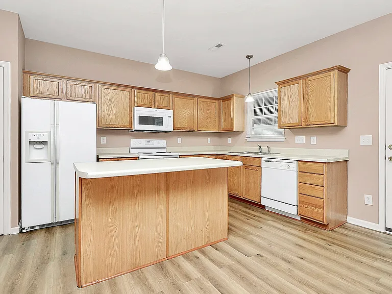 12260 Jessica Pl — Photo 10