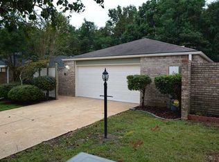 24 Stonebridge Ct, Mobile, AL 36608