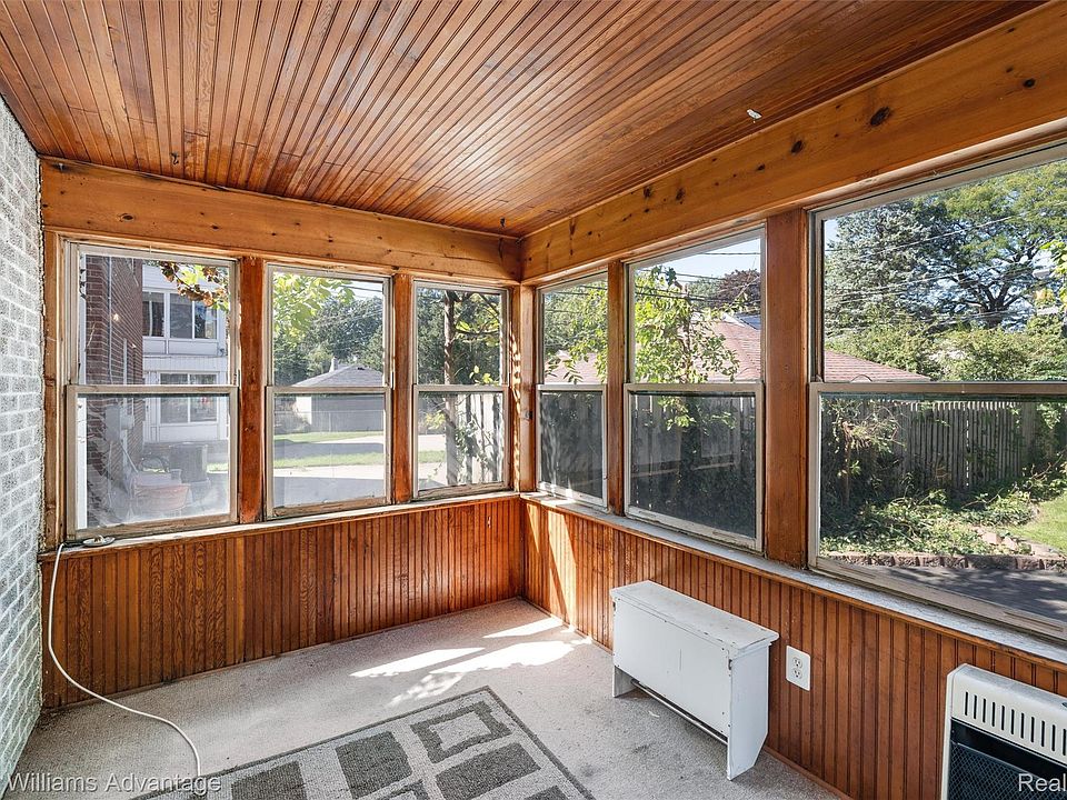410 Catalpa Dr, photo 22