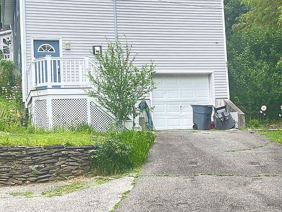 3rd image of 60 Aloma Road