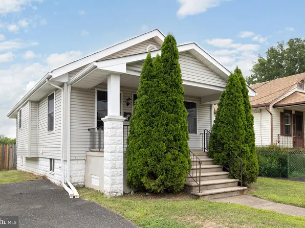 5 Valley Rd, Mount Ephraim, NJ 08059