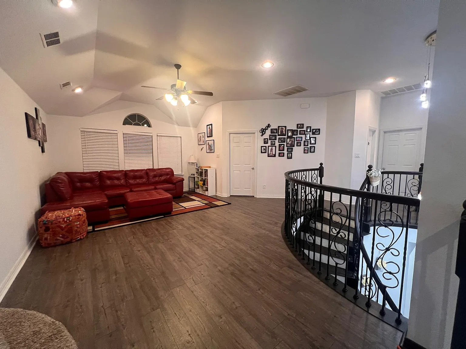6 bed, 4329 sqft, $3,995 — Photo 3