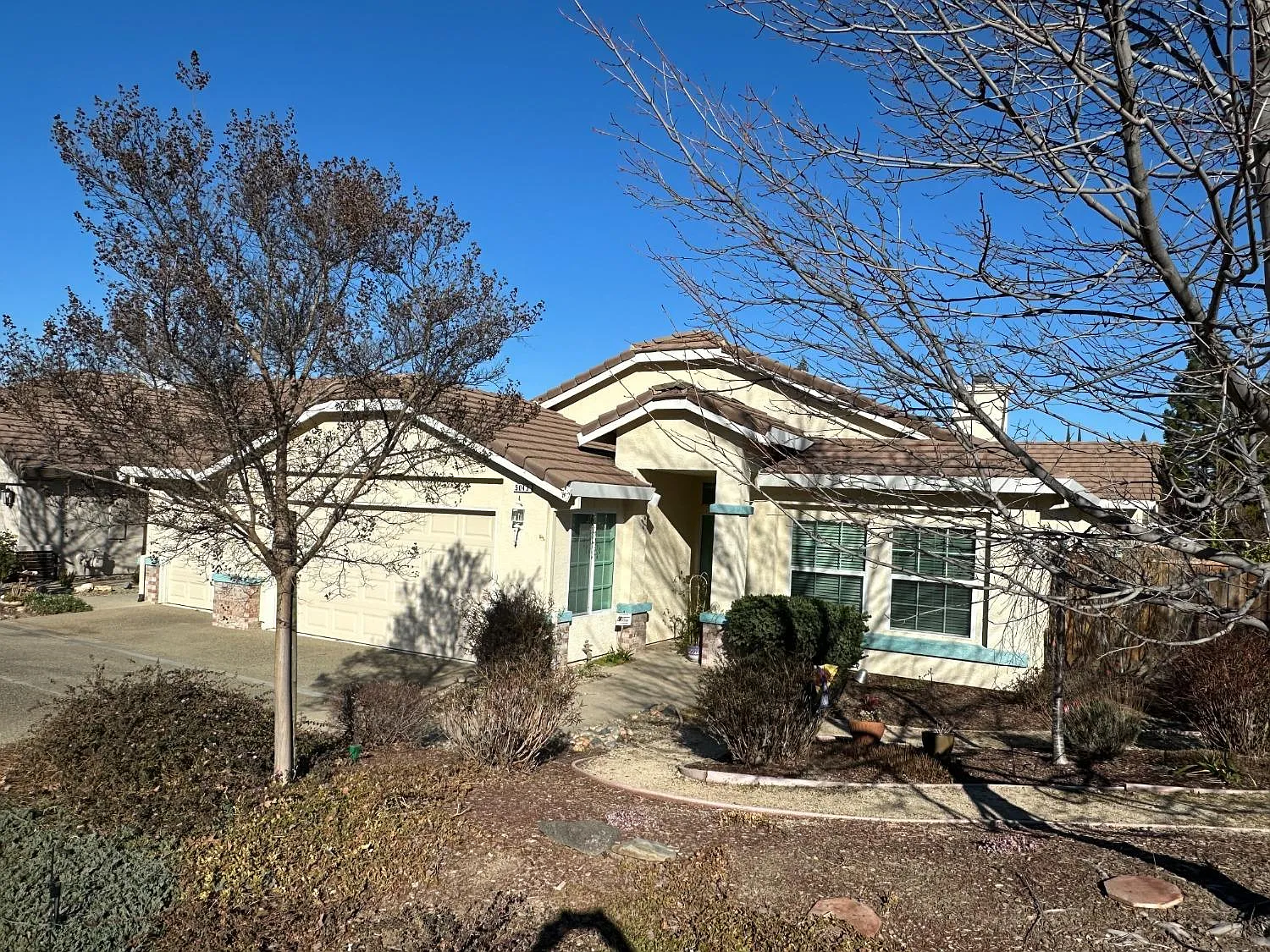 5043 Southside Ranch Rd photo 1
