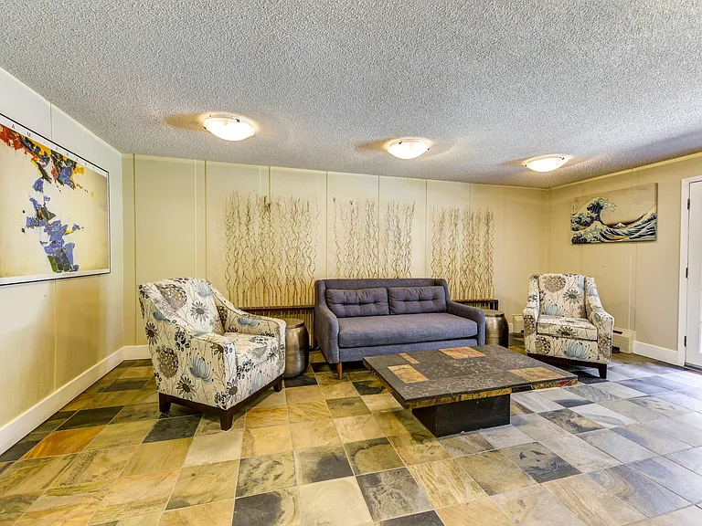 Sitting Area