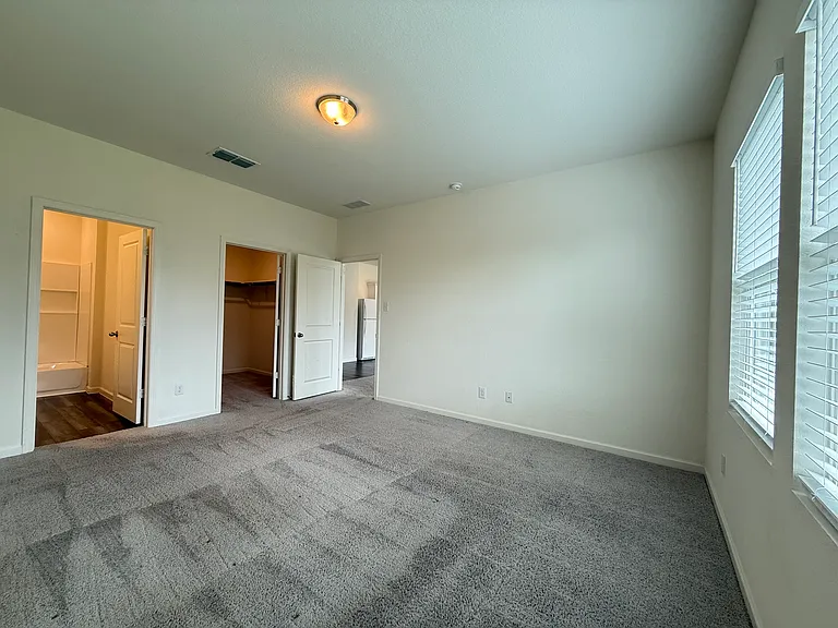 713 Cherry Blossom St — Photo 13