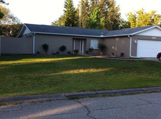 3906 75th Dr E, Sarasota, FL 34243