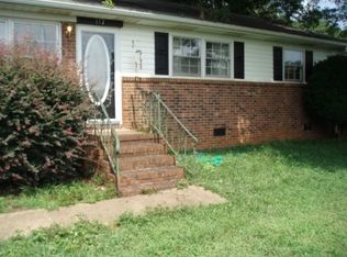 117 Center Dr, Greer, SC 29651