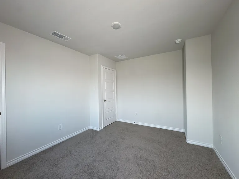 108 Rosings Pl — Photo 6