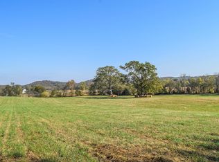 1009B Franklin Rd, Gallatin, TN 37066