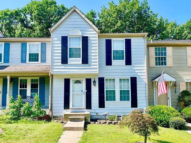 13 Dallington Ct — Photo 1