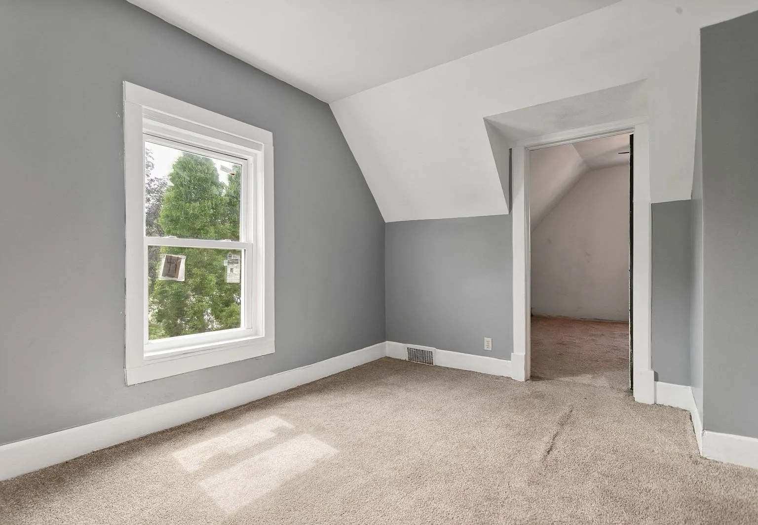 2 bed, 800 sqft, $895 — Photo 4