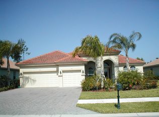 16029 Delarosa Ln, Naples, FL 34110