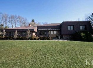 10 Sunset Ct, Campbell Hall, NY 10916