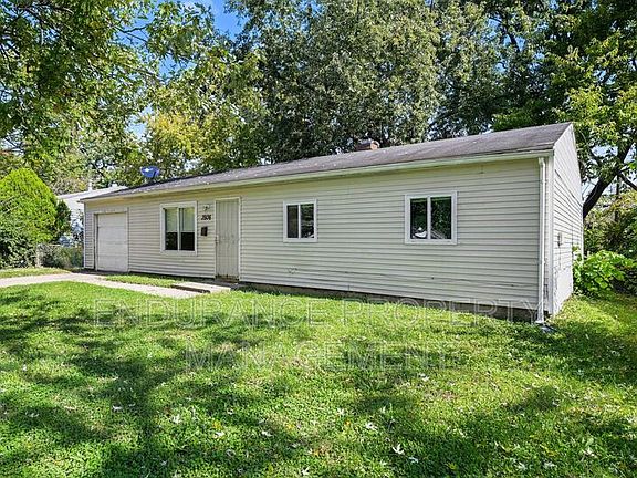 3rd image of 3936 Flynn St
