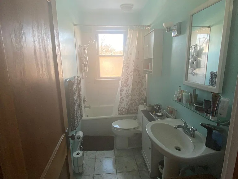98 Tibet Rd — Photo 15