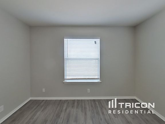 5th image of 6652 Richland Pl